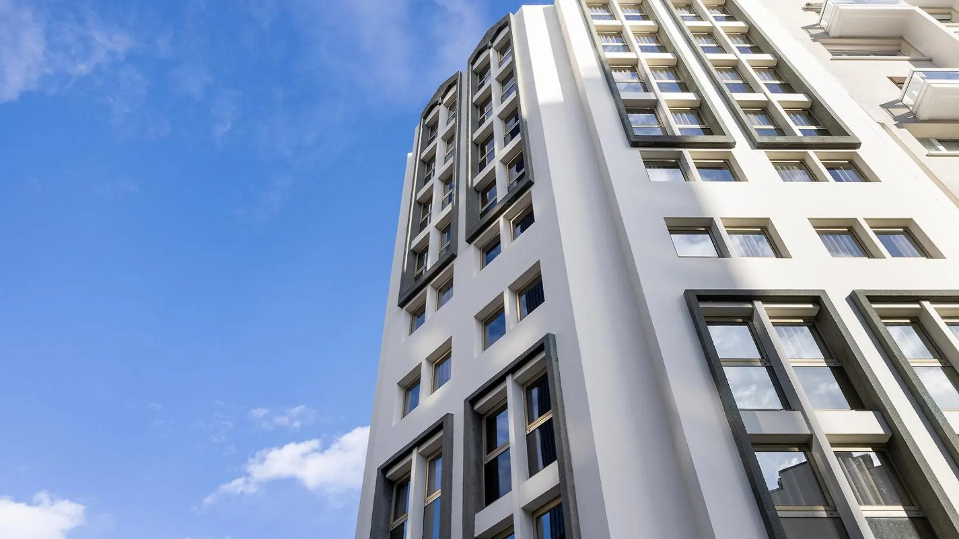 Hotel Les Artistes Paris