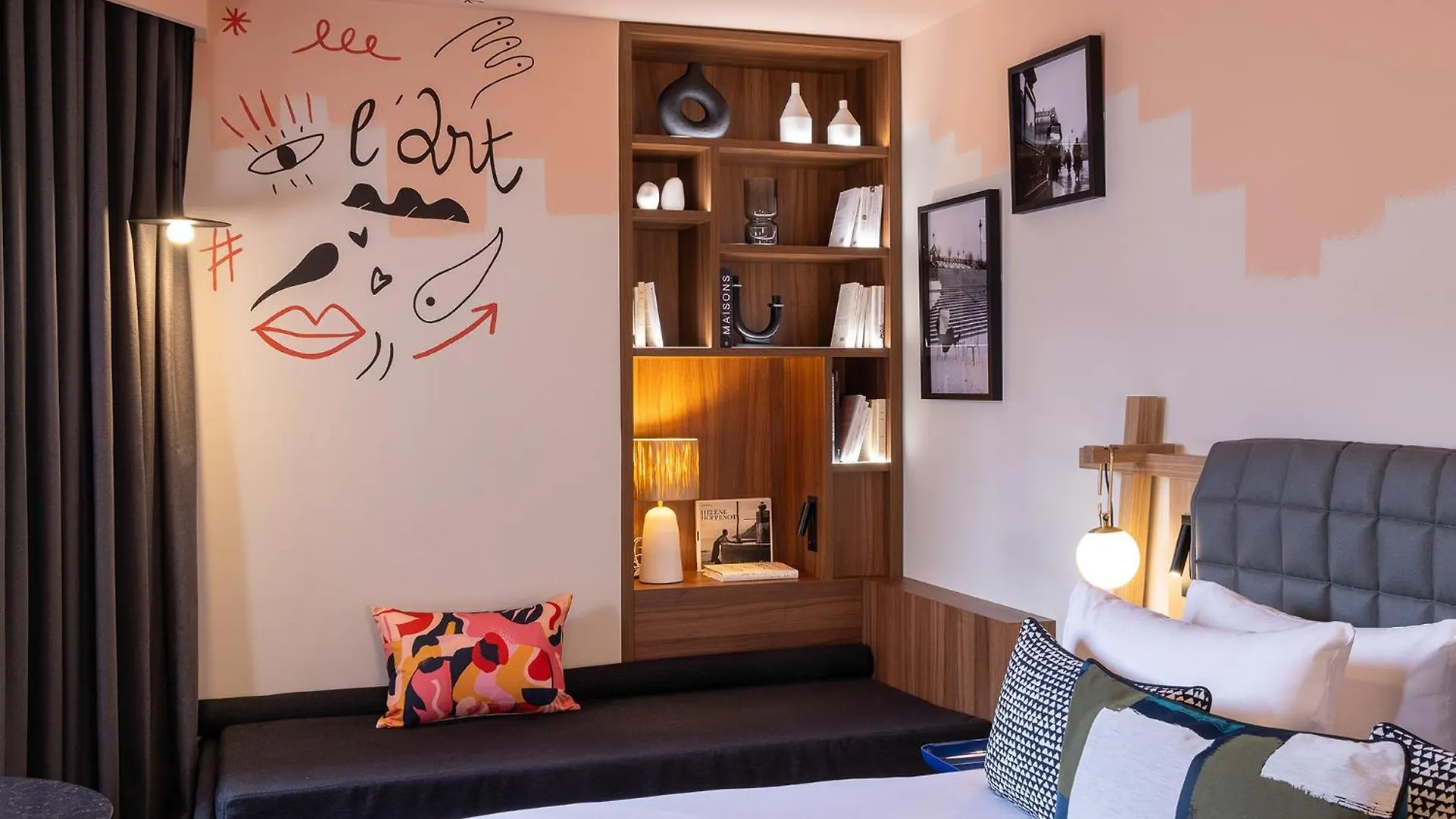 Hotel Les Artistes Paris