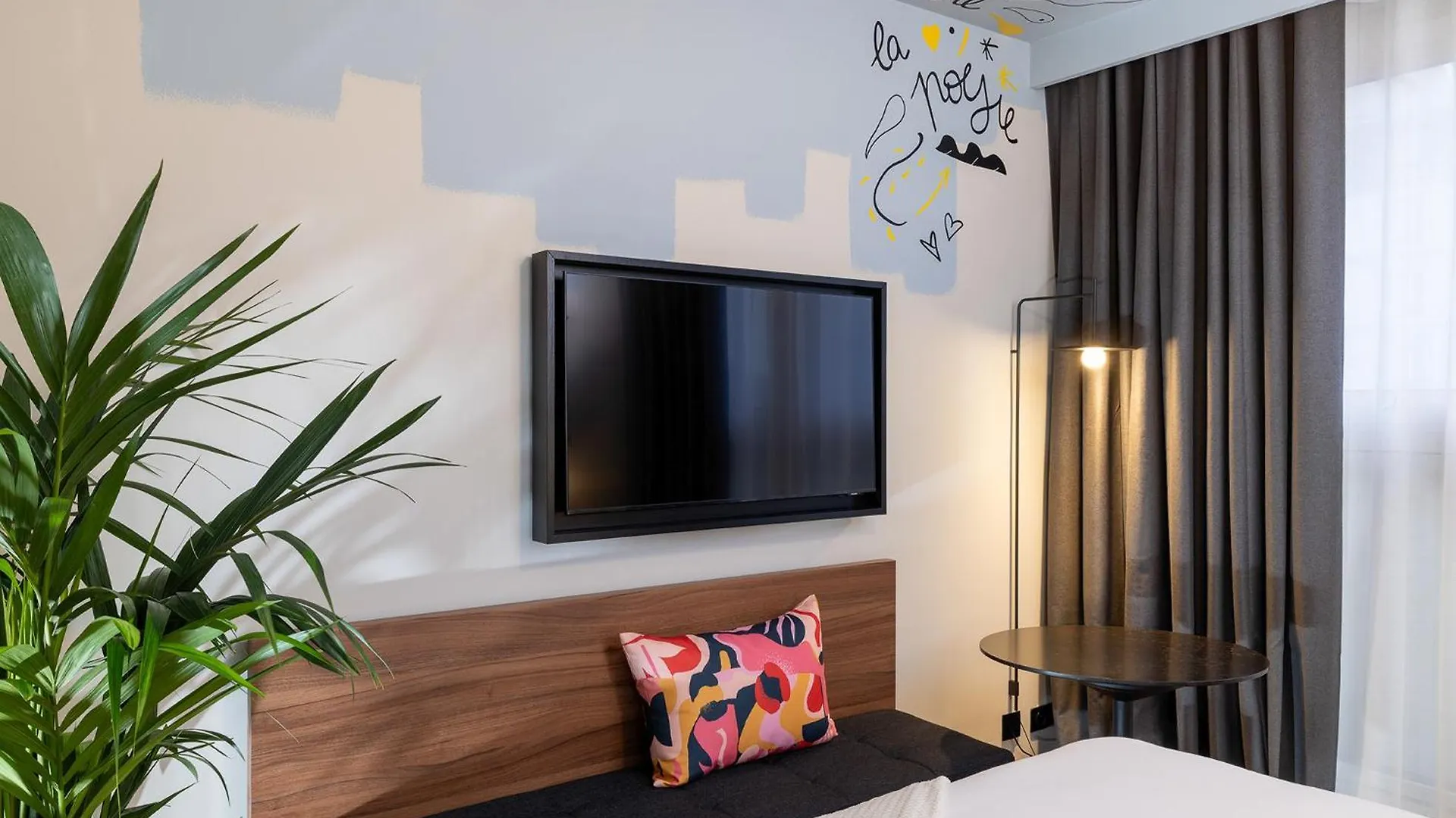 Hotel Les Artistes Parigi