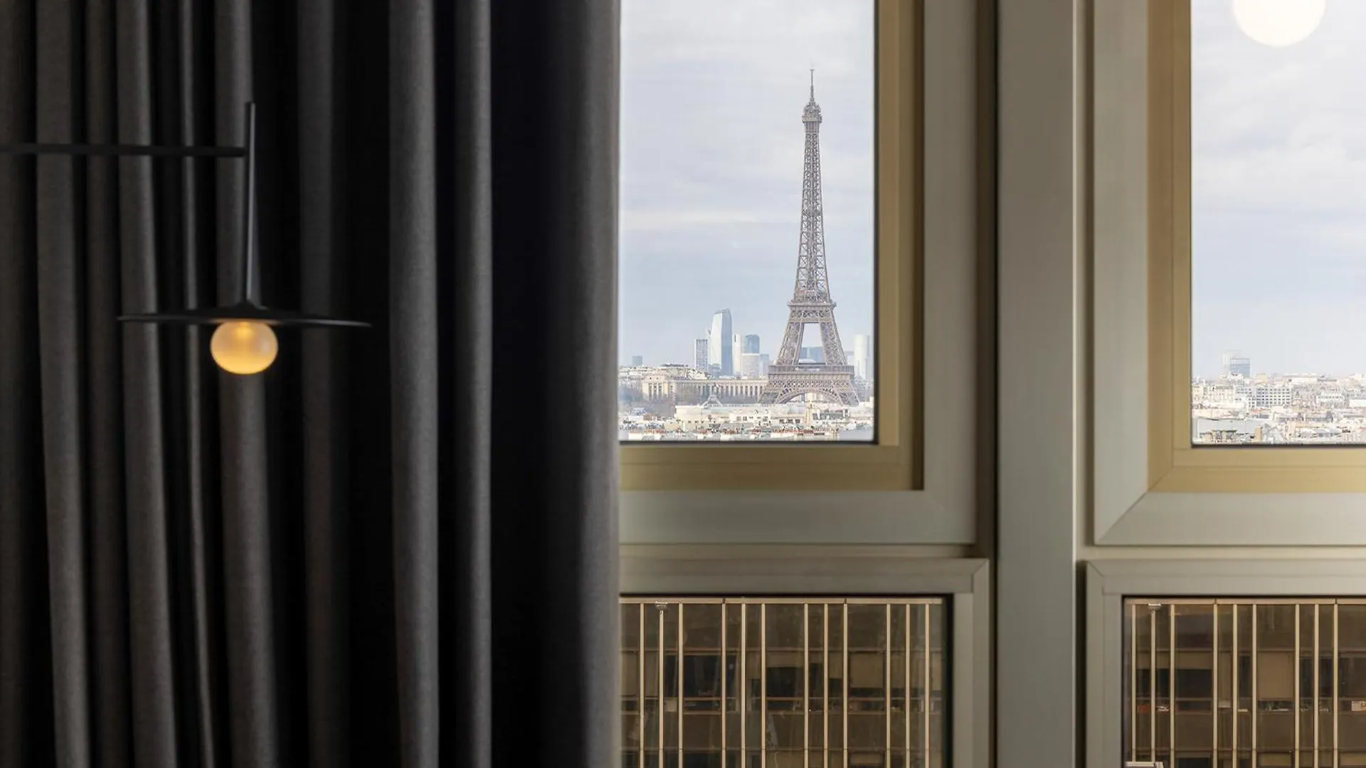 Hotel Les Artistes Parigi
