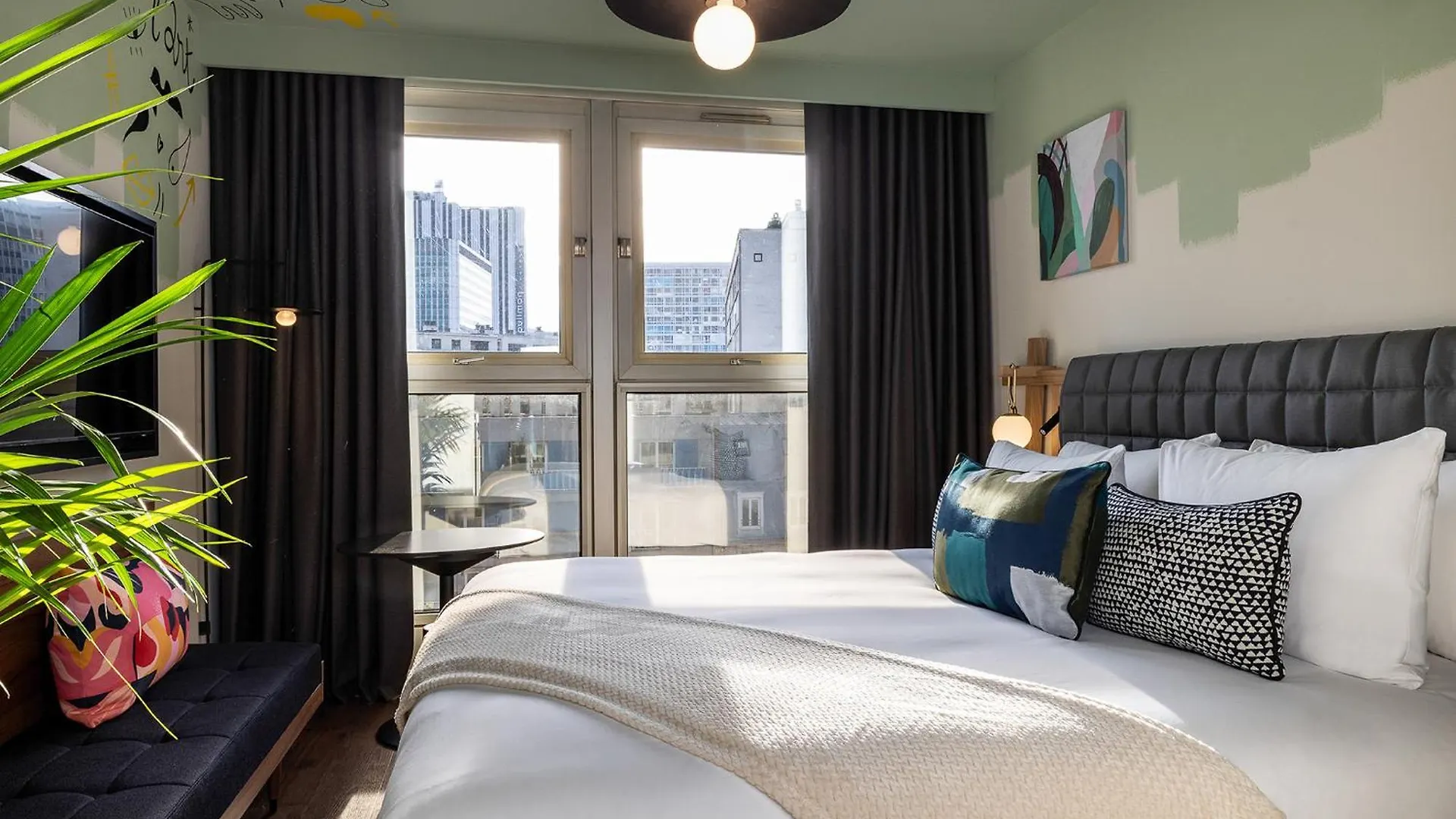 Hotel Les Artistes Paris