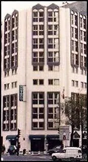 Hotel Les Artistes Parigi